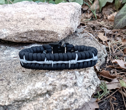 Pulsera Fishtail Alambrada Negro y Gris